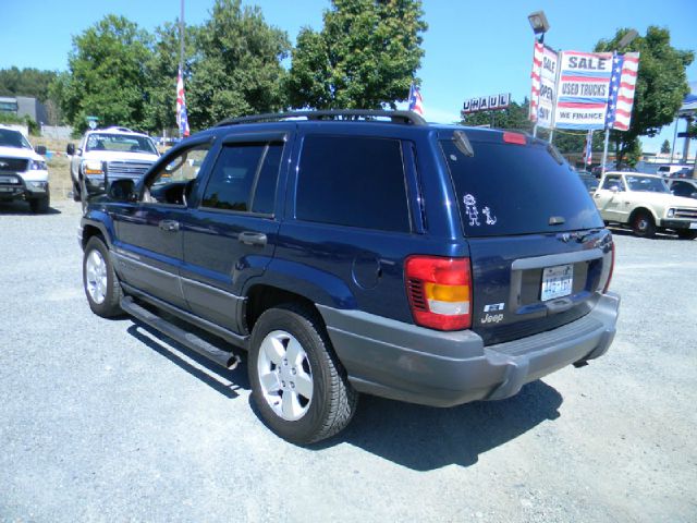 Jeep Grand Cherokee 2002 photo 2