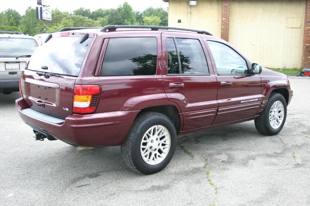 Jeep Grand Cherokee 2002 photo 2