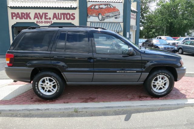 Jeep Grand Cherokee 2002 photo 3