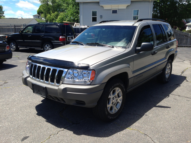 Jeep Grand Cherokee 2002 photo 2