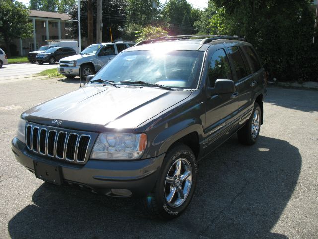 Jeep Grand Cherokee 2002 photo 1