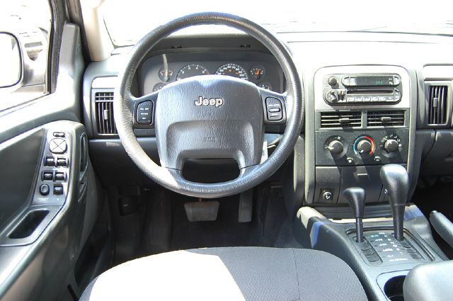 Jeep Grand Cherokee 2002 photo 4