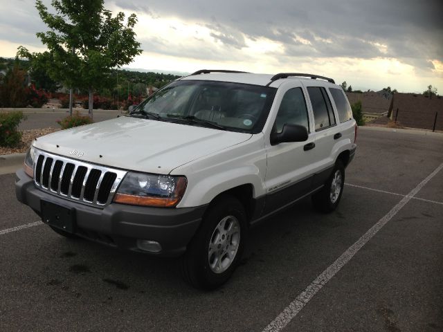 Jeep Grand Cherokee 2002 photo 1