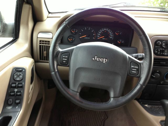 Jeep Grand Cherokee 2002 photo 2