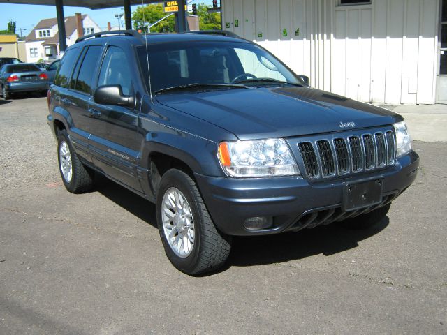 Jeep Grand Cherokee 2002 photo 3