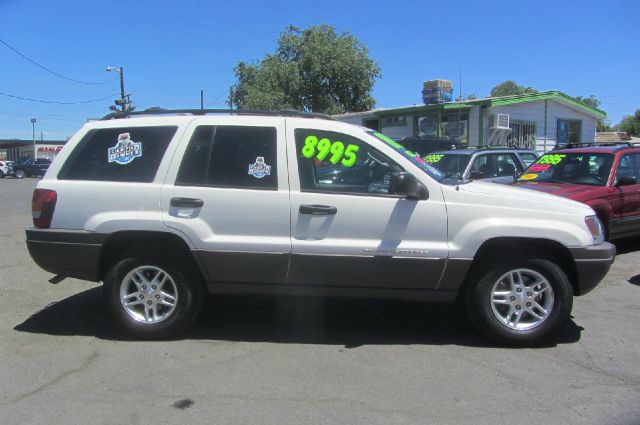 Jeep Grand Cherokee 2003 photo 4