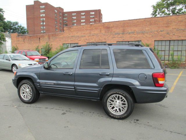 Jeep Grand Cherokee 2003 photo 2