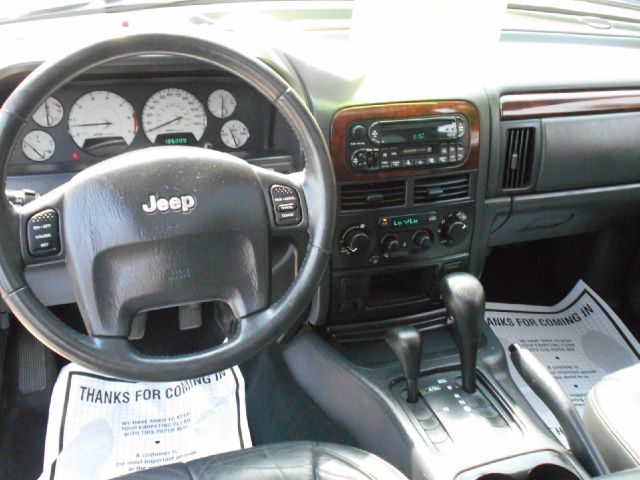 Jeep Grand Cherokee 2003 photo 2