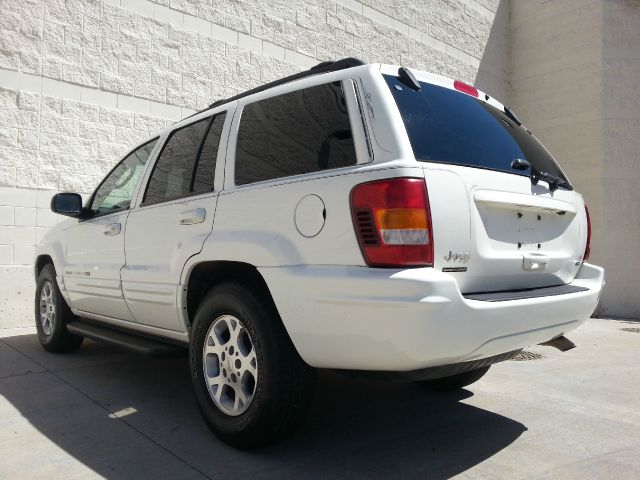 Jeep Grand Cherokee 2003 photo 2