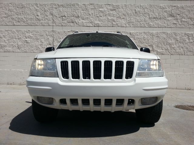 Jeep Grand Cherokee 2003 photo 3