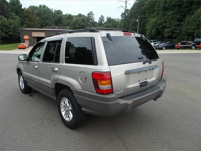 Jeep Grand Cherokee 2003 photo 2