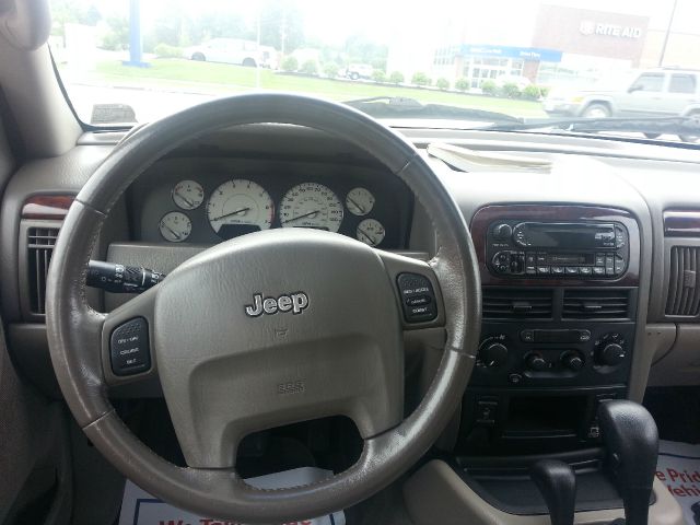 Jeep Grand Cherokee 2003 photo 2