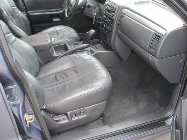 Jeep Grand Cherokee 2003 photo 4