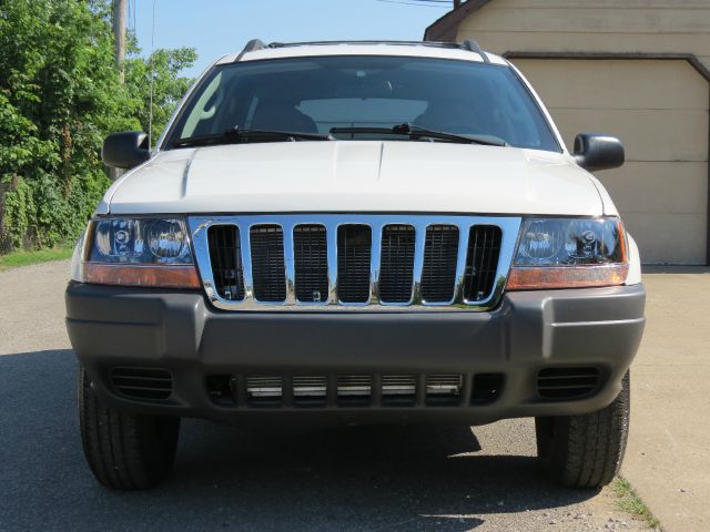 Jeep Grand Cherokee 2003 photo 2