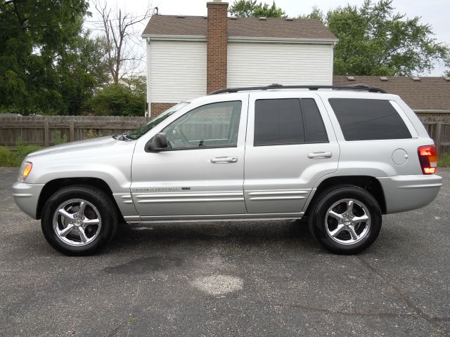 Jeep Grand Cherokee 2003 photo 2