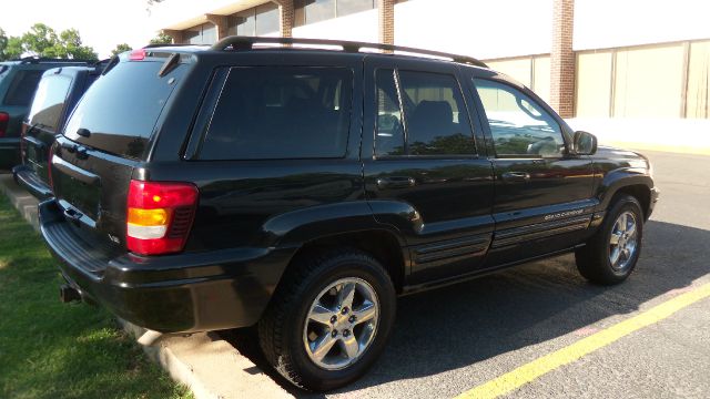 Jeep Grand Cherokee Super SUV