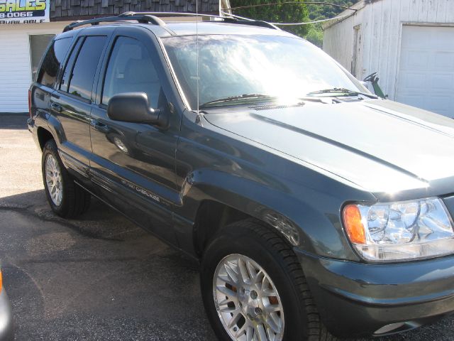 Jeep Grand Cherokee 2003 photo 2