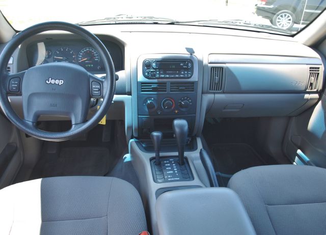 Jeep Grand Cherokee 2003 photo 3