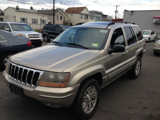 Jeep Grand Cherokee 2003 photo 2