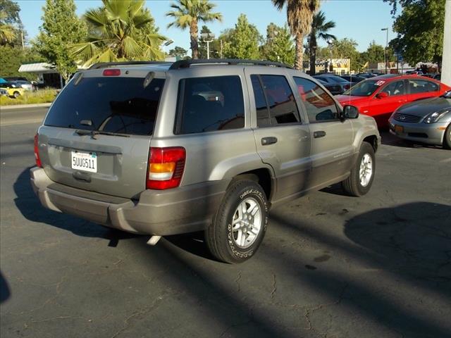 Jeep Grand Cherokee 2003 photo 3