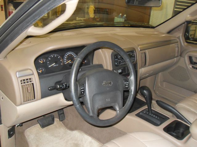 Jeep Grand Cherokee 2004 photo 4