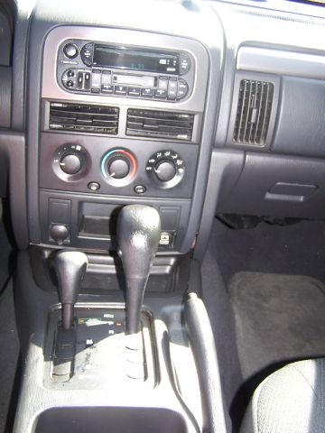 Jeep Grand Cherokee 2004 photo 3