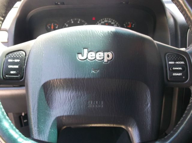 Jeep Grand Cherokee 2004 photo 4