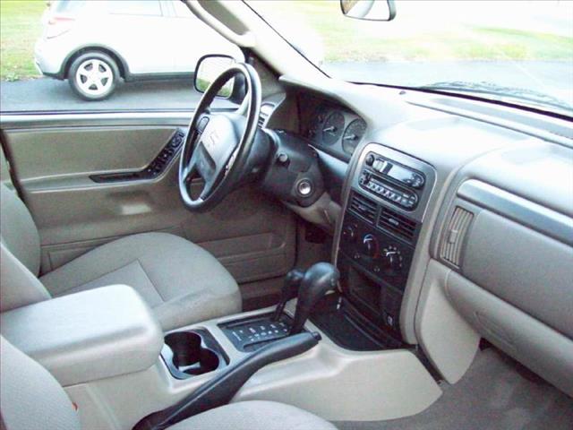 Jeep Grand Cherokee 2004 photo 1