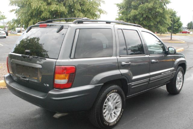 Jeep Grand Cherokee Super SUV