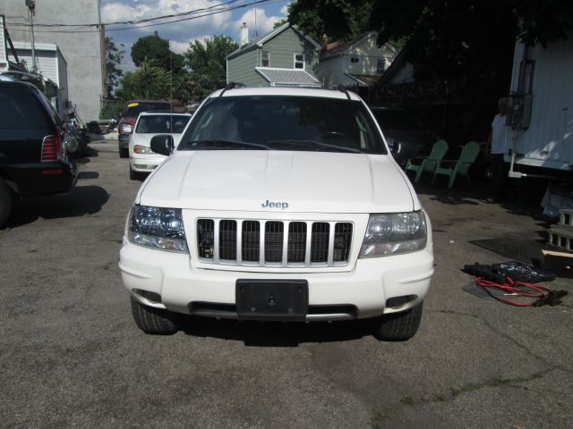 Jeep Grand Cherokee 4dr 114 WB W/4.6l AWD SUV