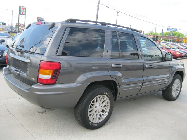 Jeep Grand Cherokee Super SUV