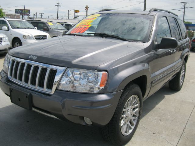 Jeep Grand Cherokee 2004 photo 2