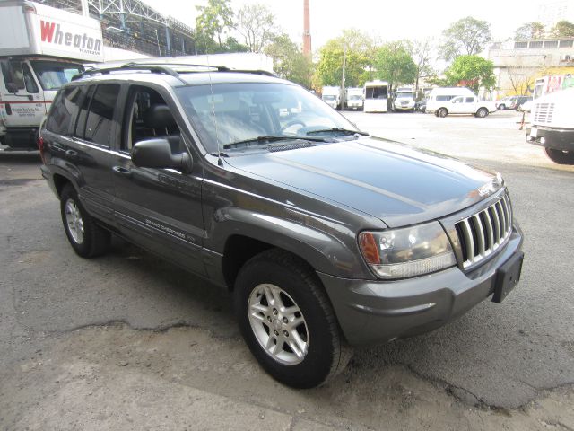 Jeep Grand Cherokee 2004 photo 2