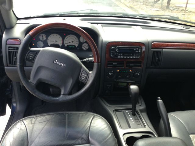 Jeep Grand Cherokee 2004 photo 1