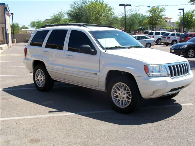 Jeep Grand Cherokee 2004 photo 0