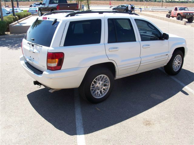 Jeep Grand Cherokee 2004 photo 4