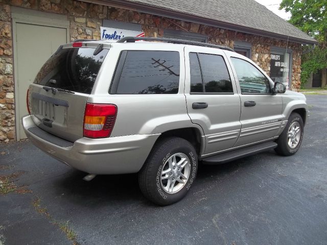 Jeep Grand Cherokee 2004 photo 4