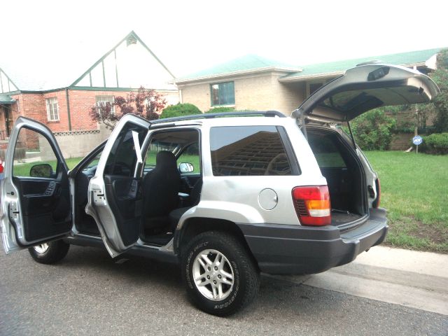 Jeep Grand Cherokee 2004 photo 1