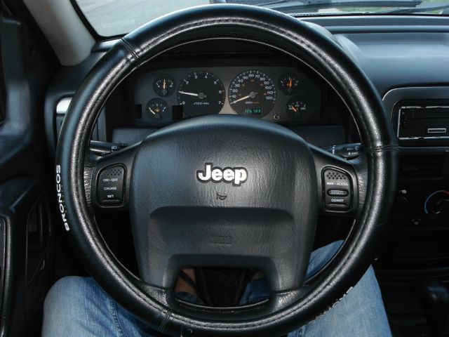 Jeep Grand Cherokee 2004 photo 10