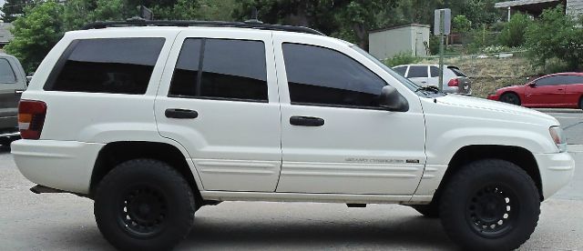 Jeep Grand Cherokee 2004 photo 2