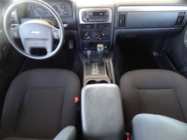 Jeep Grand Cherokee 2004 photo 1