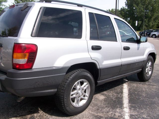 Jeep Grand Cherokee 2004 photo 2