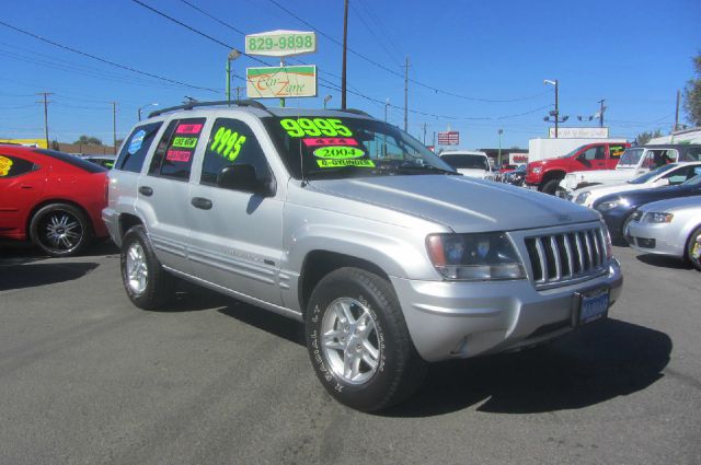 Jeep Grand Cherokee 4dr 114 WB W/4.6l AWD SUV