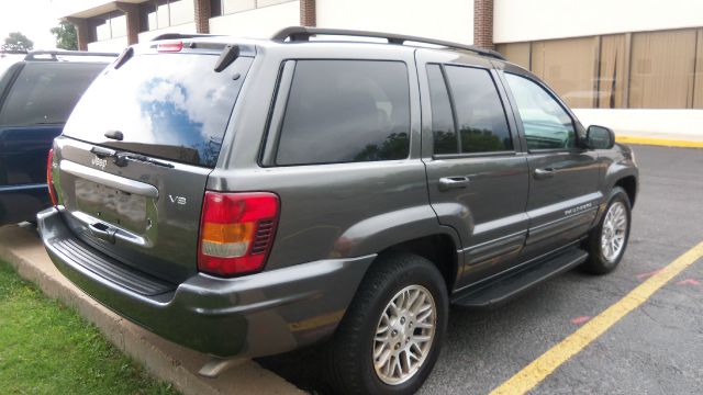 Jeep Grand Cherokee 2004 photo 1