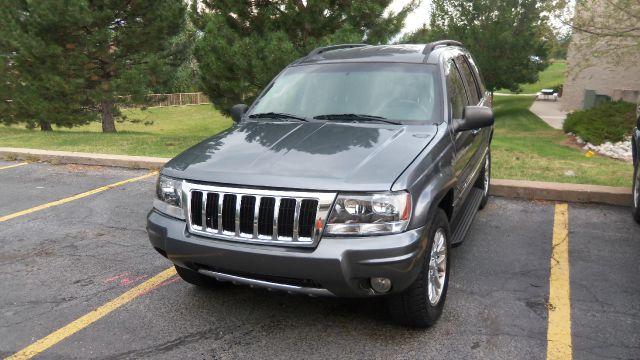 Jeep Grand Cherokee 2004 photo 2