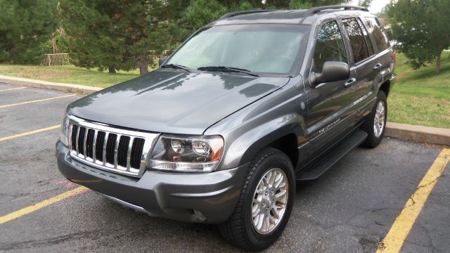 Jeep Grand Cherokee 2004 photo 3