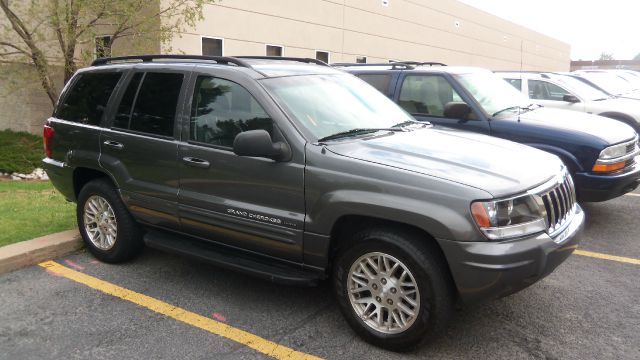 Jeep Grand Cherokee 2004 photo 4