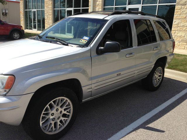 Jeep Grand Cherokee 2004 photo 2