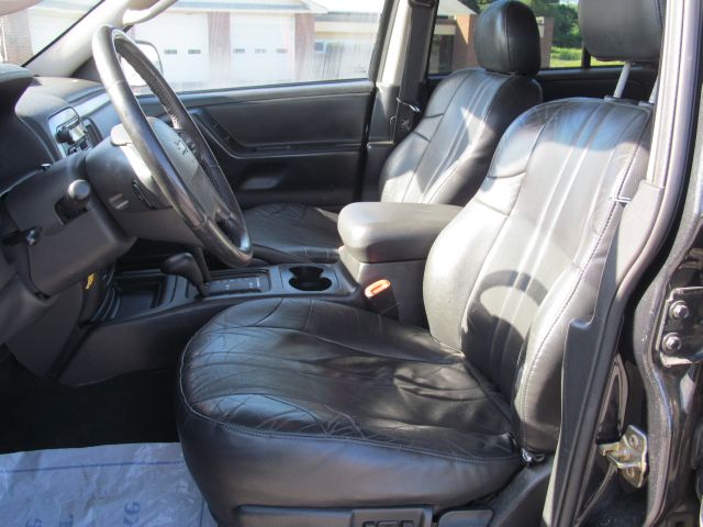 Jeep Grand Cherokee 2004 photo 3