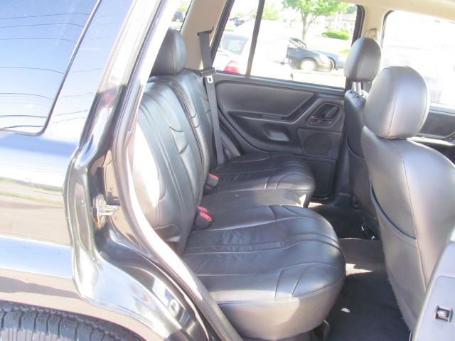 Jeep Grand Cherokee 2004 photo 4